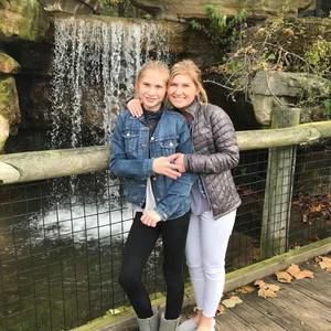 Meet your Posher, Kayla